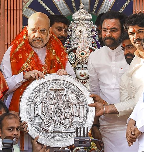 Amit Shah Chairs Meeting With Telangana Bjp Leaders Warns Them To