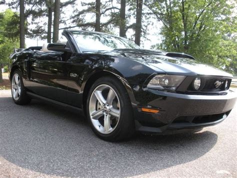 2011 Ford mustang gt convertible black