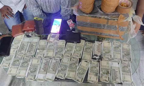 Fake Indian Currency Notes seized in Guwahati, 5 held