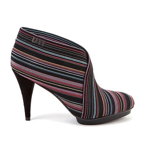 United Nude Fold Deluxe Licorice