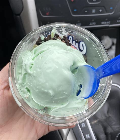 FOD. Mint Explosion. Plain mint with a dash of topping on the side. Is