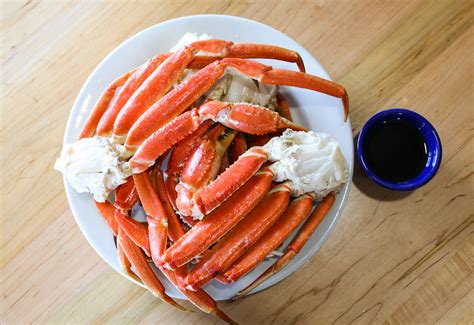 Alaskan Snow Crab Legs - Dinner Menu - The Hook Seafood and Oyster ...