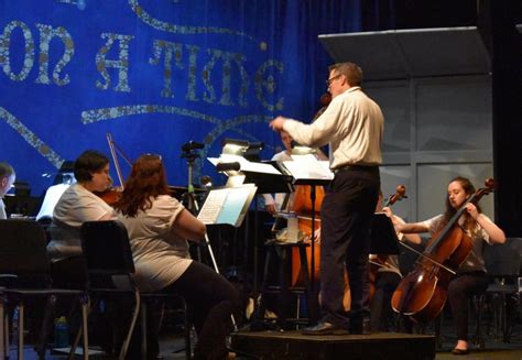 Pit Orchestra Reflects On Choir Musical The Echo