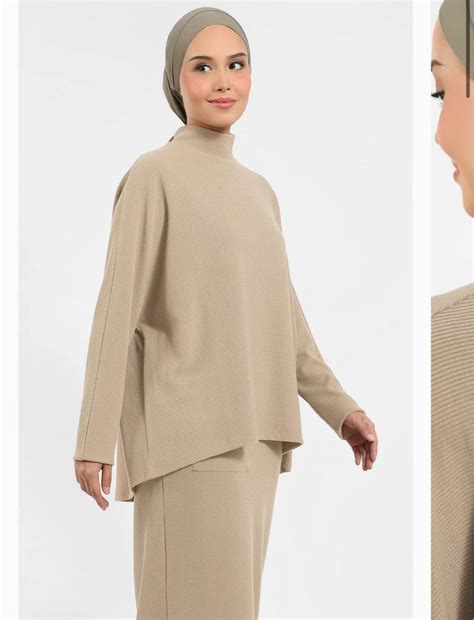 Lilit Comeback Ribbed Set In Nude Women S Fashion Dresses Sets Sets Or Coordinates On Carousell