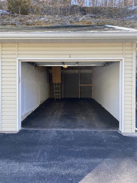 Reflections Condo Auction — Bryant Auction