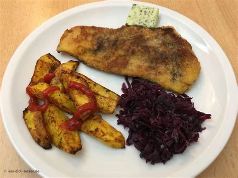 Panierte Schnitzel Mit Kartoffelspalten Und Rotkohl Ess Dich Lecker