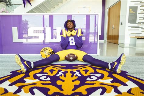 Lsu Football The Latest Buzz Surrounding Colin Simmons Sports Illustrated Lsu Tigers News