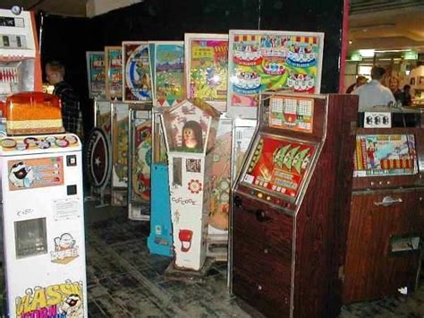 Antique Pins Jukebox Pinball Betty Boop Pictures