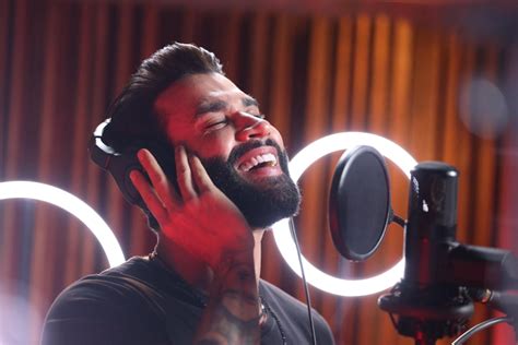 Gusttavo Lima lança Morar Nesse Motel e abre projeto de singles