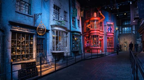 La Première Boutique Officielle 100 Harry Potter Débarque à Paris