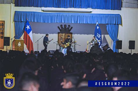 Banda De Rock Penquista Prenauta Se Presenta En El Patio De Honor De