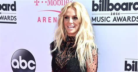 Almost Naked Britney Spears Exposes Boobs And Butt In Sheer Dress At Billboard Music Awards 2016