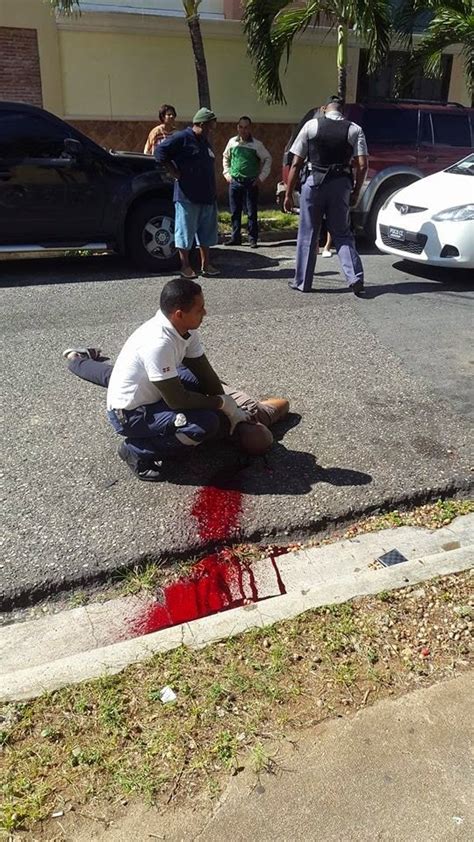 Matan Hombre De Tres Balazos A La Cabeza En Calle De Santo Domingo El