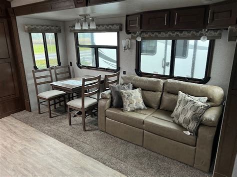 New Northwood Arctic Fox Grande Ronde L Fifth Wheel At