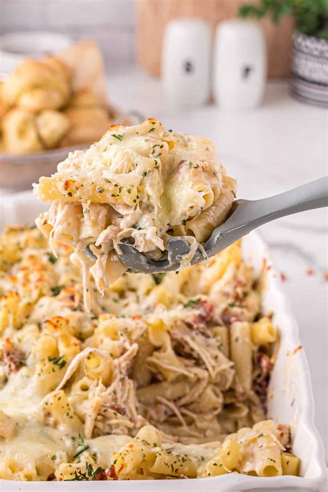 Cheesy Chicken Alfredo Pasta Bake [with Bacon ]