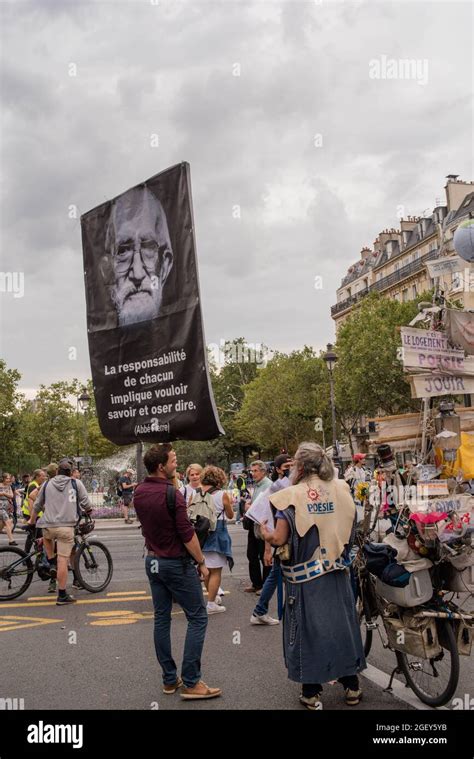 Paris 21 Aout 2021 Marche Pacifique Citoyenne Contre Le Pass