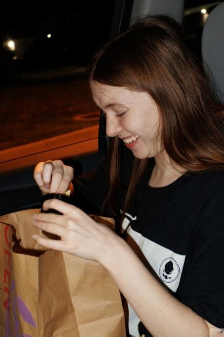 Amateur Babe Myra Glasford Flaunts Her Hot Feet Round Ass Small Tits