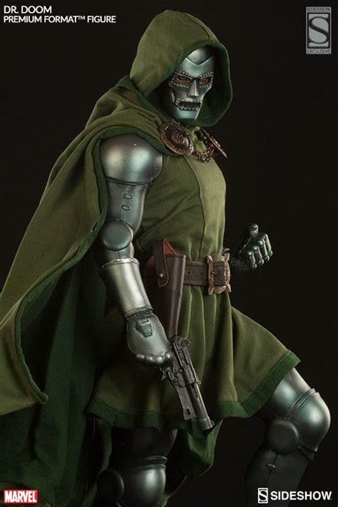 Sideshow Collectibles Dr Doom Exclusive Premium Format