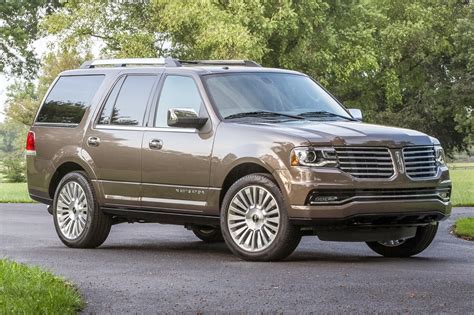 Used 2016 Lincoln Navigator for sale - Pricing & Features | Edmunds