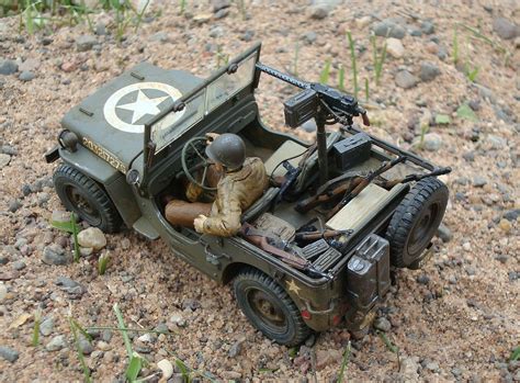 Us Willys Mb Jeep Plastic Model Military Vehicle Kit 135 Scale