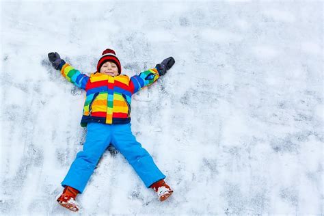 Snow Painting: How to Teach Kids Colors By Painting Snow! | Playtime ...