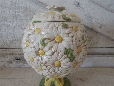 Poppytrail Daisy Topiary Cookie Jar S Metlox Pottery Of