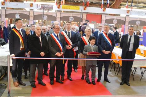 Saint Amand Montrond La E Foire Aux Vins Est Ouverte