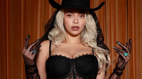 Beyoncé Debuts At No 1 On Billboard Country Songs Chart