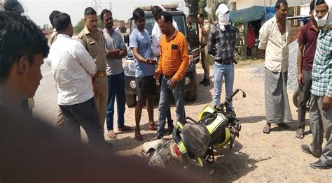 Road Accident In Varanasi Three Bike Riders Hit With Standing Dumper