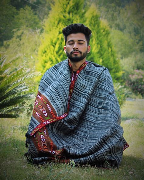 Meditation Shawlblanket Wool Oversize Shawlwrap Unisex