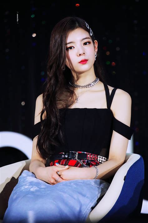 summerlike on Twitter 200218 MBN Y 포럼 리아 ITZY ITZYofficial Kpop