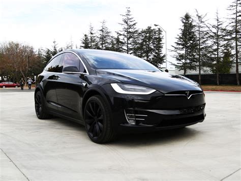 Tesla Model X | Vehicles