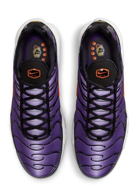 Nike Unveil The Air Mercurial Tn - SoccerBible