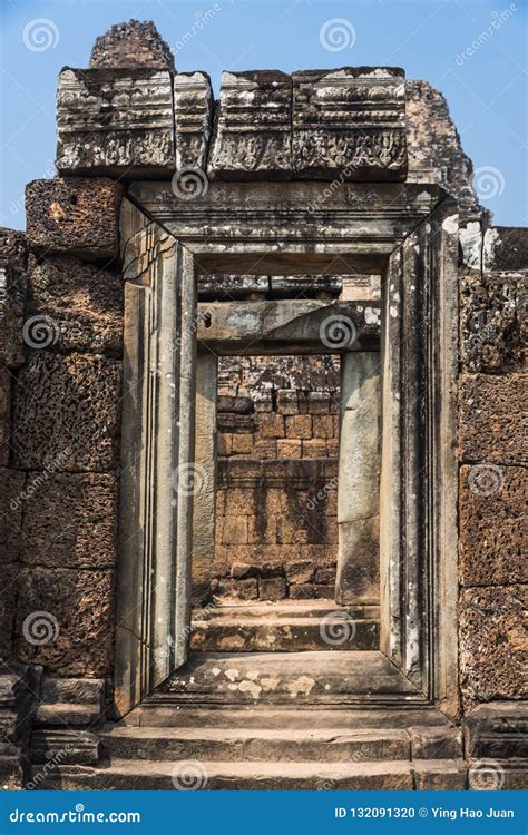 Angkor Wat Buddhist Temple stock photo. Image of religion - 132091320