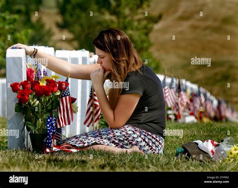 Grave Lamb Hi Res Stock Photography And Images Alamy