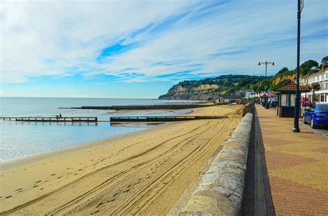 Shanklin beach background 7868922 Stock Photo at Vecteezy