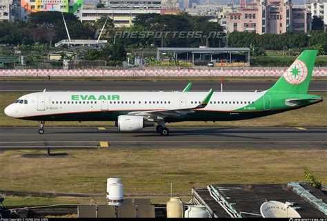 B Eva Air Airbus A Wl Photo By Hung Chia Chen Id