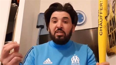 Un Supporter De L Om Se Prend Pour Mohamed Henni Et Casse Un Cran De