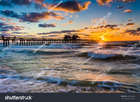 957 Naples Pier Fishing Images, Stock Photos & Vectors | Shutterstock