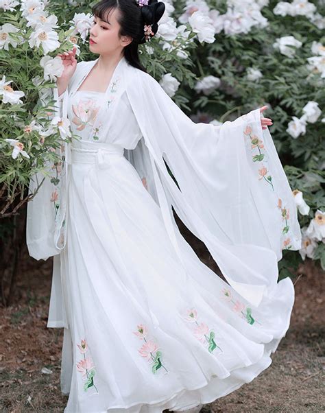 Traditional Chinese Tang Dynasty Court White Hanfu Dress Ancient Peri Princess Embroid