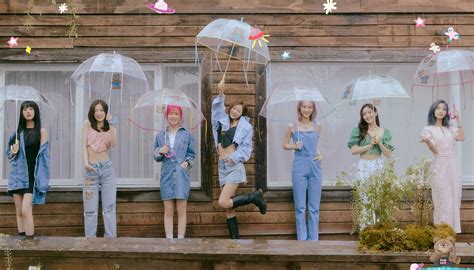 K Pop Group Oh My Girl Talks Latest Single Dun Dun Dance And Shares