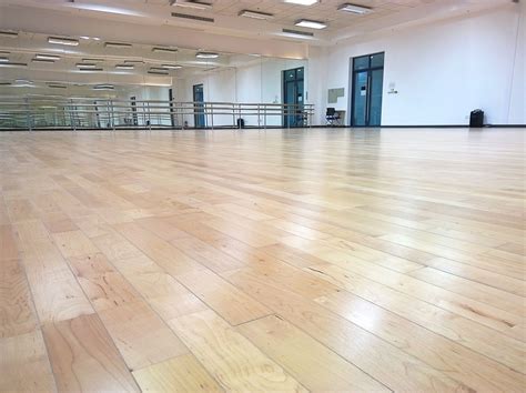 Dance Room Um Osa Sports Facilities 澳門大學體育事務部 體育設施