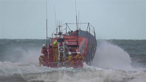 Rnli Barmouth Lifeboat Launch Exercise 05 11 17 Youtube