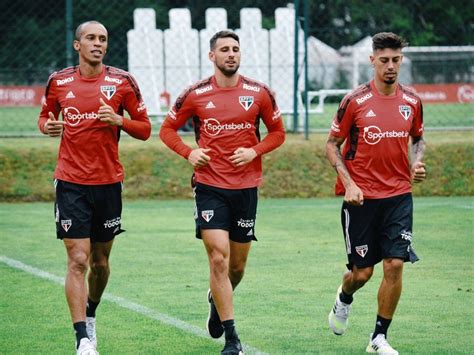 Pin de Geraldo Crocodilo em são paulo jogadores São paulo futebol