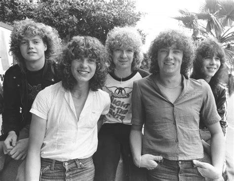 Def Leppard Band Members, Albums, Songs | 80's Hair Bands