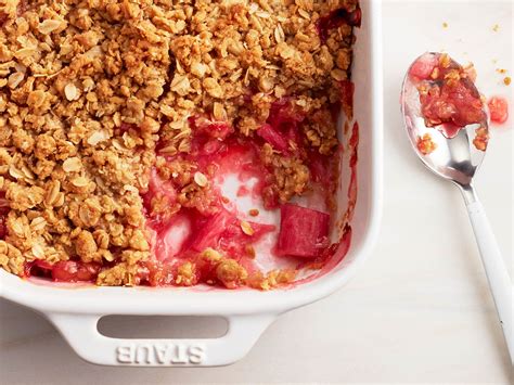 Classic Rhubarb Crisp Recipe Chatelaine