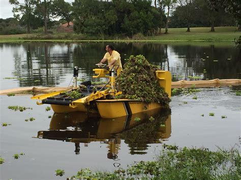 Work Boats, Weed, Algae Control Removal Equipment - Weedooboats