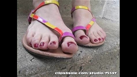 Hot Blonde Takes Sandals Off In Public XVIDEOS