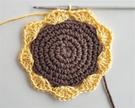 Free Patterns – Yarns About Yarn