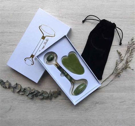 Kit Rodillo Facial De Jade Gua Sha Bnaturaleco Bnatural